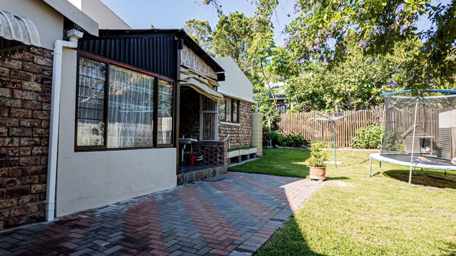 4 Bedroom Property for Sale in Meedingsride Western Cape